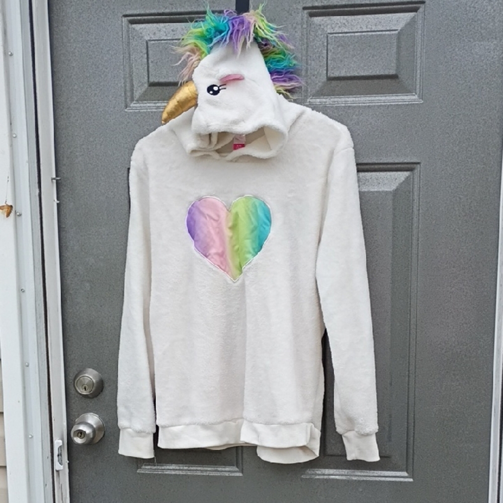 No Boundaries Unicorn Hoodie - White with Rainbow Heart Girls XL ( 15-17)